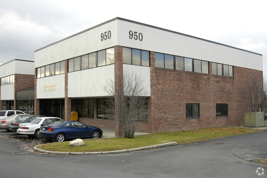 More Photos Of 950 New Loudon Rd, Latham Office For Lease