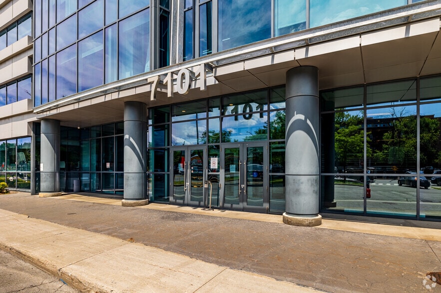 More Photos Of 7101 Av du Parc, Montréal Office For Lease
