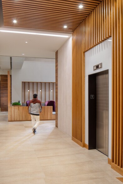 More Photos Of 215 S State St, Salt Lake City Office For Lease