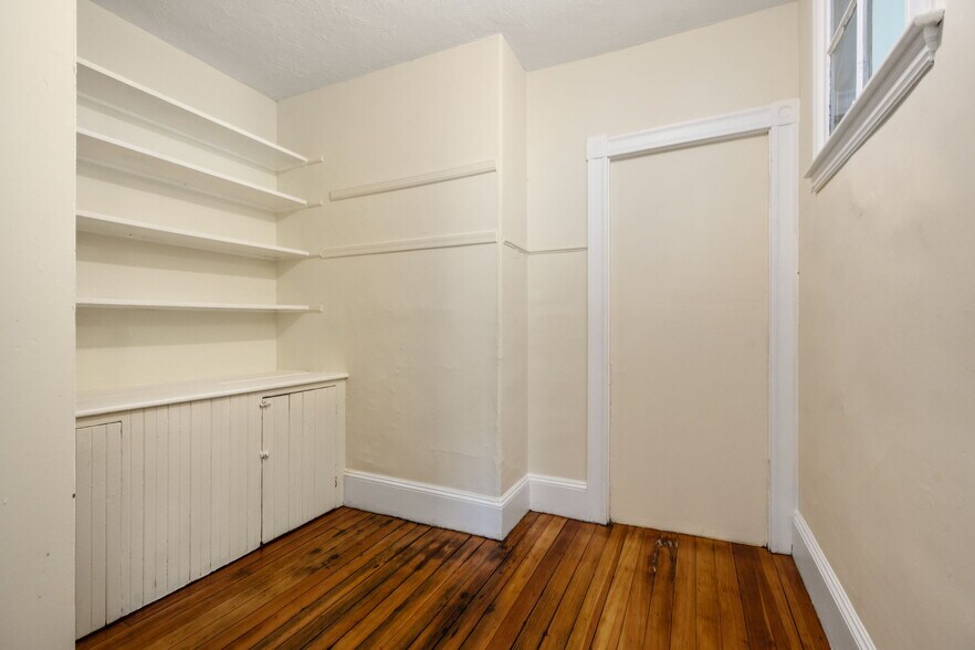 More Photos Of 10 Royal St, Boston Multifamily For Sale