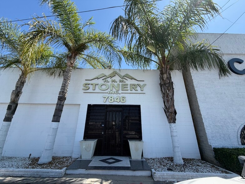 More Photos Of 7846-7848 Sepulveda Blvd, Van Nuys Warehouse For Sale