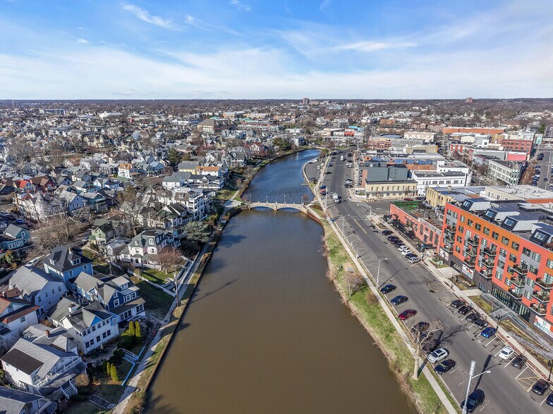 More Photos Of 527 Lake Ave, Asbury Park General Retail For Sale