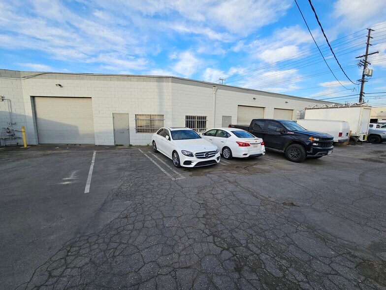 More Photos Of 11654-11660 Sheldon St, Sun Valley Warehouse For Sale