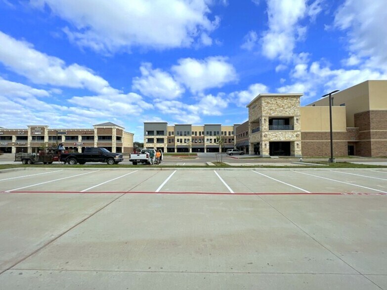 More Photos Of 4899 Highway 6, Missouri City Storefront Retail Office For Sale