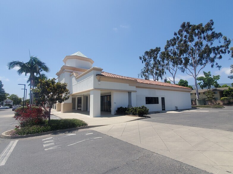 More Photos Of 5690-5746 Calle Real, Goleta General Retail For Lease