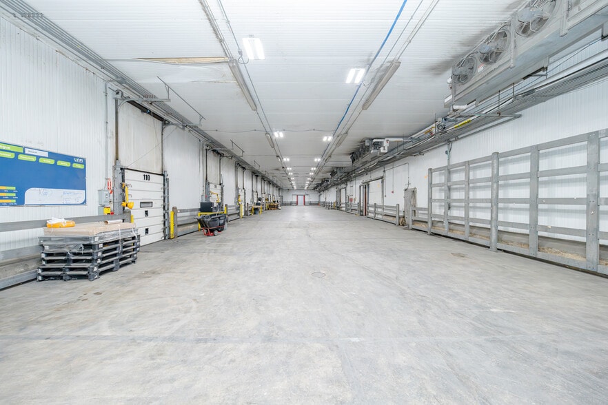 More Photos Of 18770 NE 6th Ave, Miami Refrigeration Cold Storage For Lease