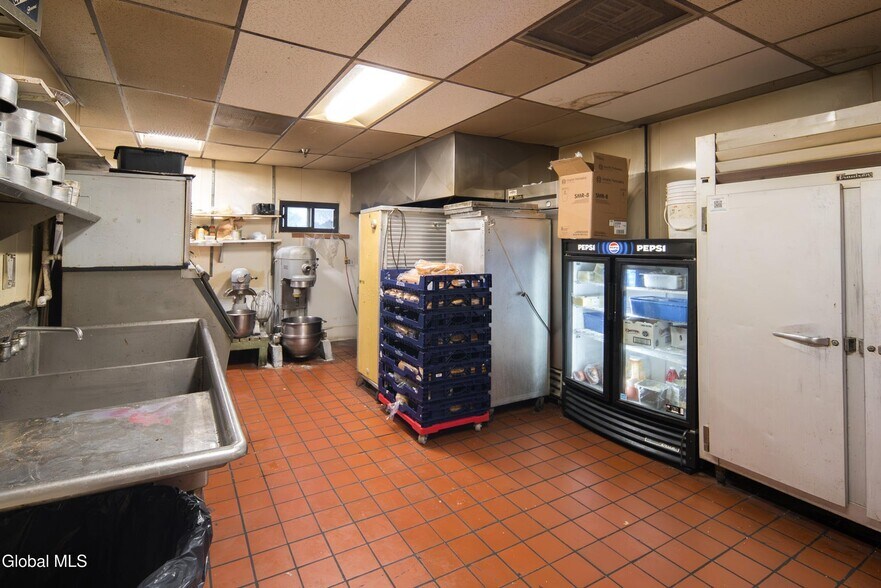 More Photos Of 855 Hoosick St, Troy Restaurant For Sale