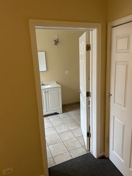 More Photos Of 5840 S King Dr, Chicago Apartments For Sale