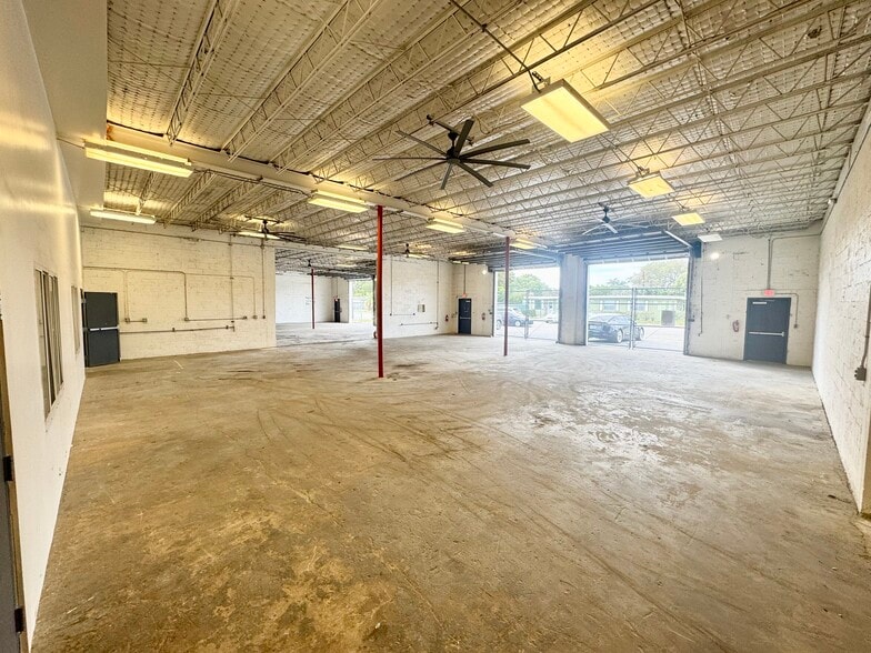 More Photos Of 702-710 NW 9th ave, Fort Lauderdale Warehouse For Lease