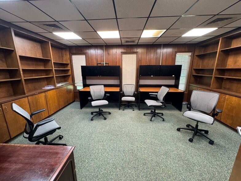 More Photos Of 407 N Salem Ave, Sumter Medical For Lease