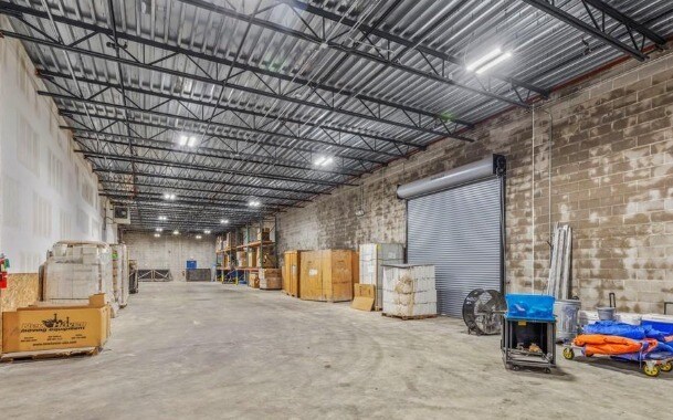 More Photos Of 2925 Industrial Ave, Lake Charles Distribution For Sale