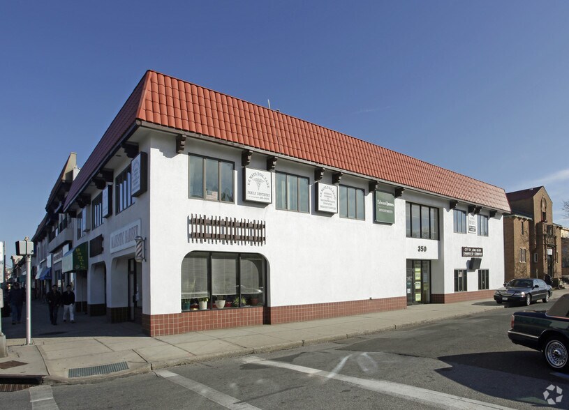 More Photos Of 350 National Blvd, Long Beach Storefront Retail Office For Lease