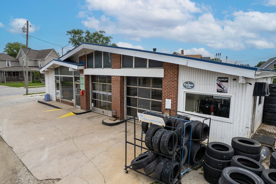 More Photos Of 602 S Jefferson St, Huntington Specialty For Sale