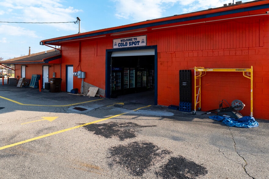 More Photos Of 4134-4138 Dayton Xenia Rd, Dayton Freestanding For Sale