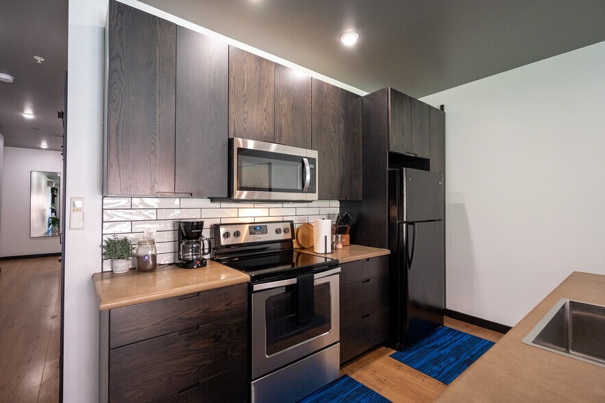 More Photos Of 217 W 6th St, Bloomington Apartments For Sale