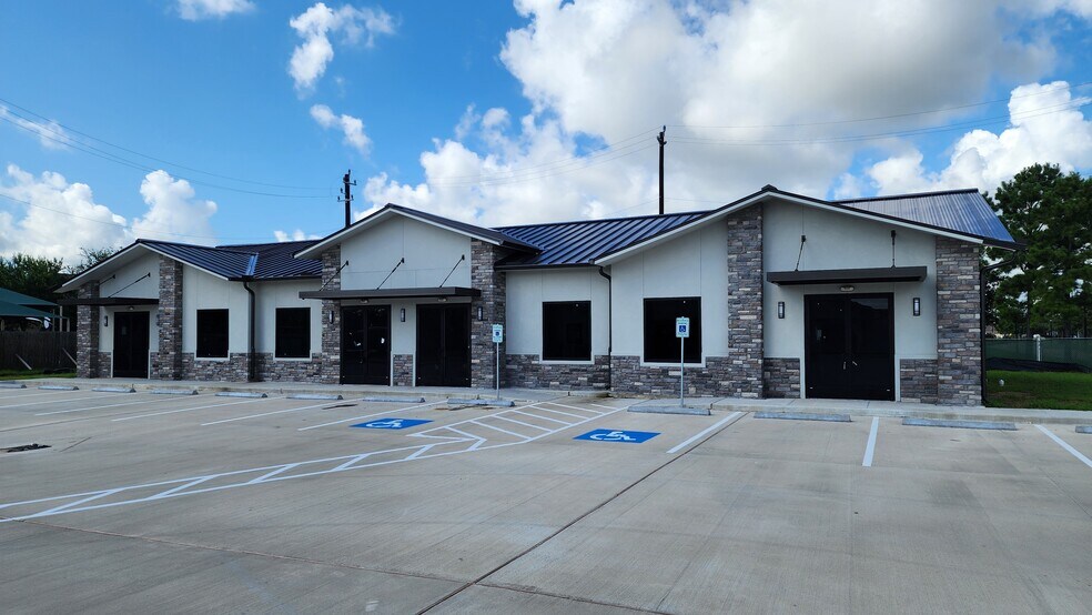 More Photos Of 1849 Forest Park Ln, Pearland Medical For Sale
