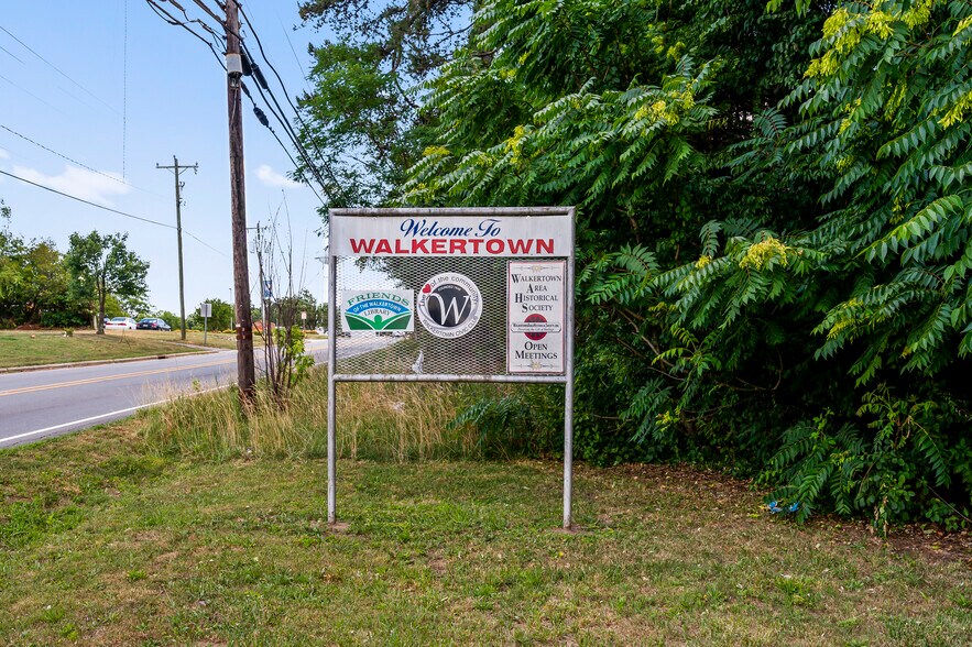 More Photos Of 5326 Main St, Walkertown Service For Sale