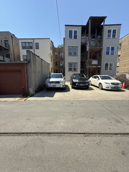 More Photos Of 6215 N Washtenaw Ave, Chicago Apartments For Sale