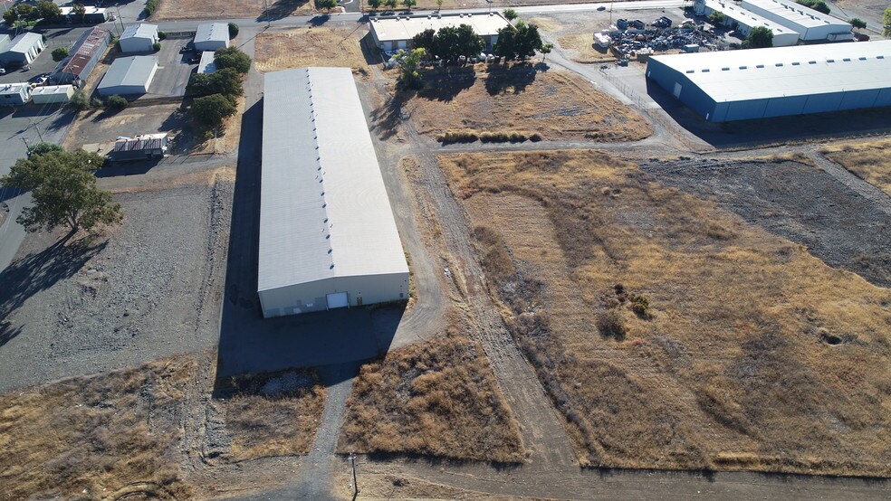 More Photos Of 2620 5th Ave, Oroville Warehouse For Sale