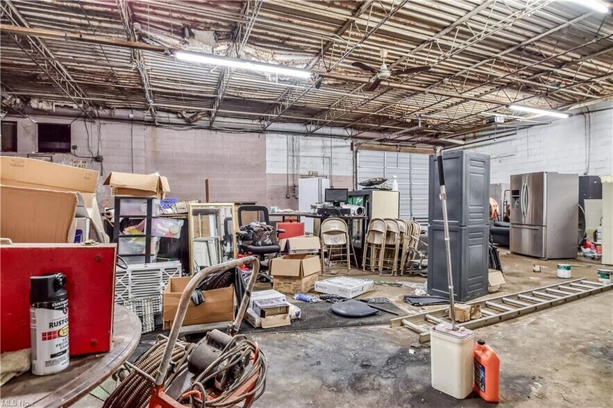 More Photos Of 3560 E 93rd St, Cleveland Bar For Sale