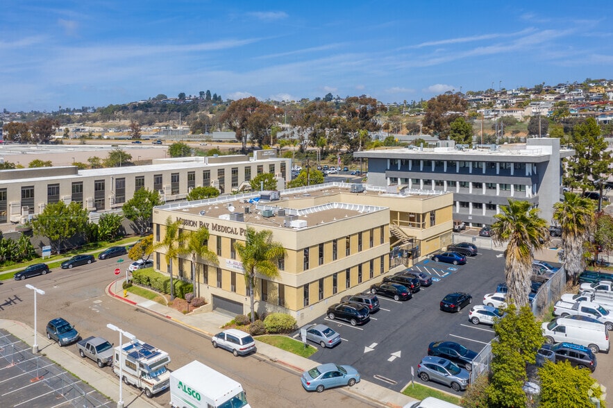More Photos Of 3023 Bunker Hill St, San Diego Medical For Lease
