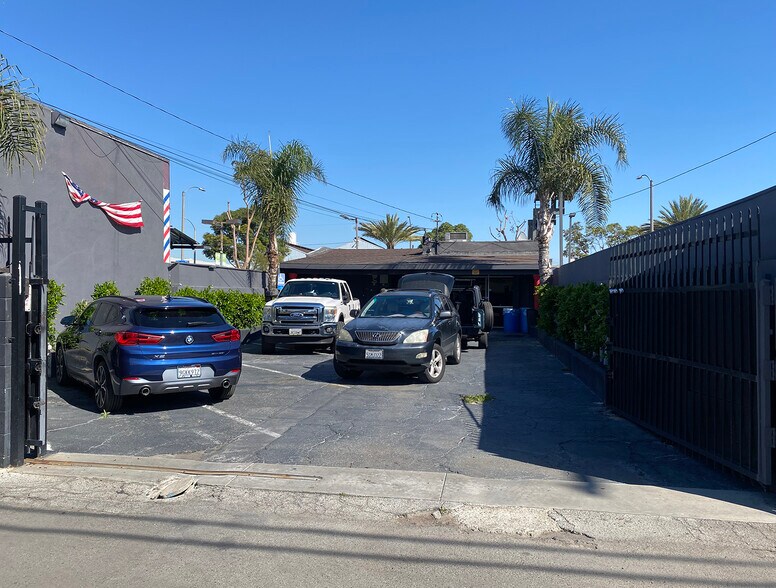 More Photos Of 4308 E Firestone Blvd, South Gate Freestanding For Sale