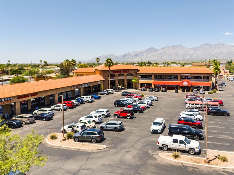 More Photos Of 1101 N Wilmot Rd, Tucson Unknown For Lease