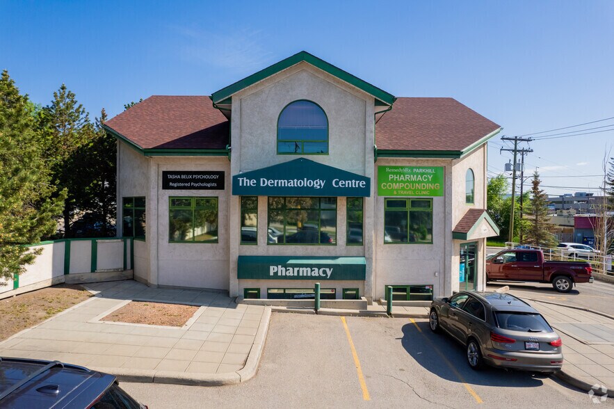 More Photos Of 124 42nd Ave SW, Calgary Medical For Lease