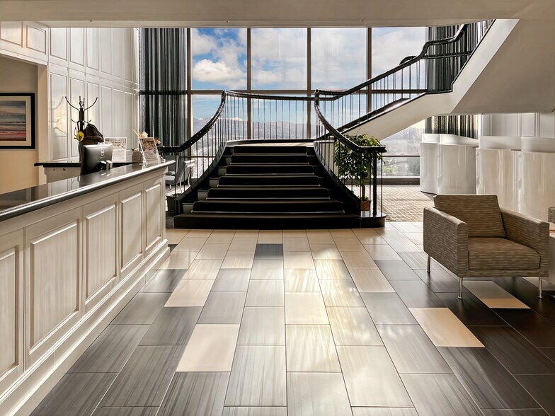 More Photos Of 10900 NE 4th St, Bellevue Coworking Space