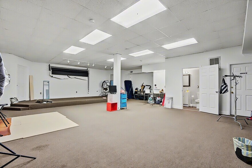 More Photos Of 188 Ben Burton Cir, Bogart Office For Sale