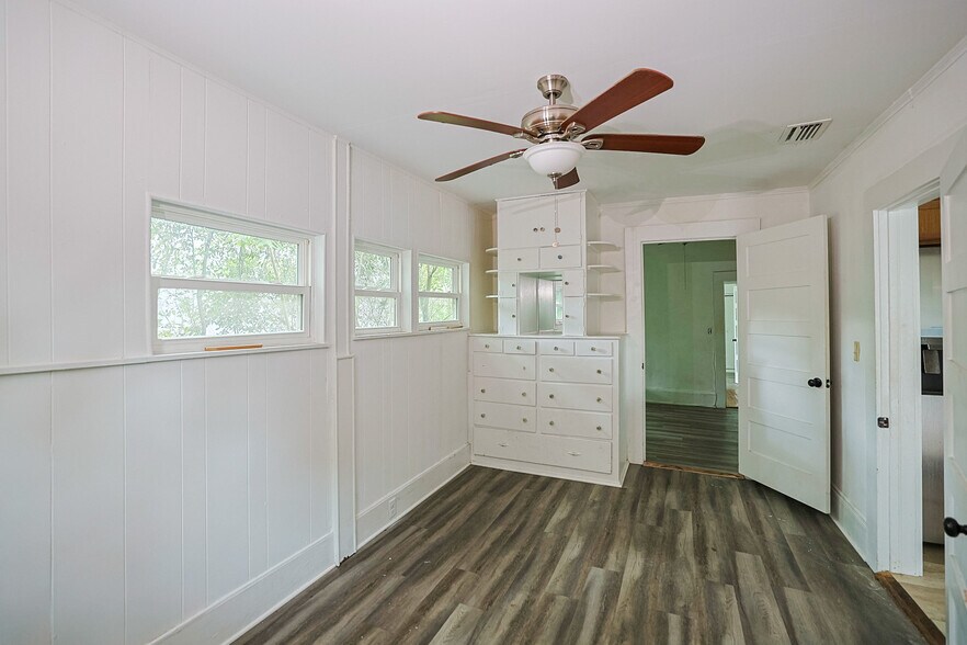 More Photos Of 1525 Larue Ave, Jacksonville Apartments For Sale