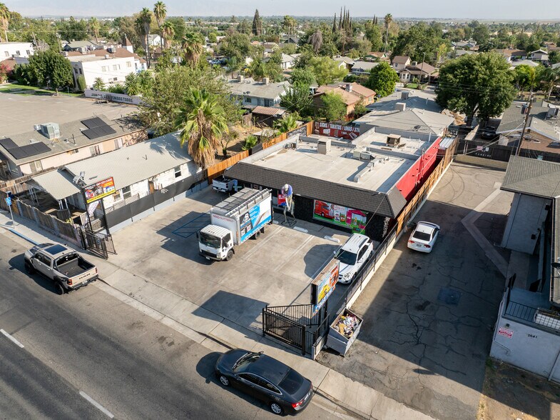 More Photos Of 2625 Niles St, Bakersfield Storefront Retail Office For Sale