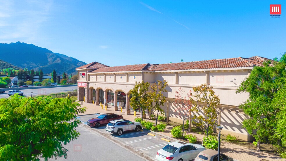 More Photos Of 28610 Canwood St, Agoura Hills Freestanding For Lease