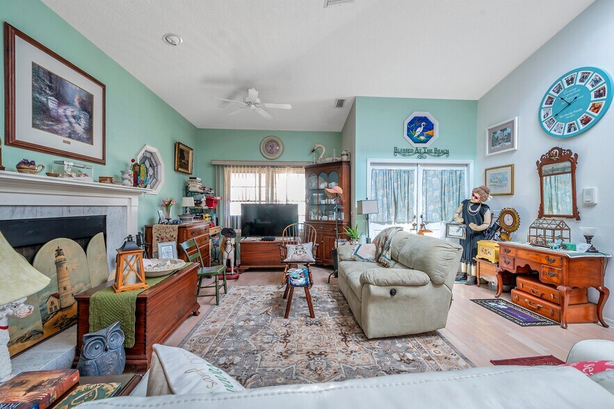 More Photos Of 1803 Gulf Blvd, Indian Rocks Beach Hotel For Sale
