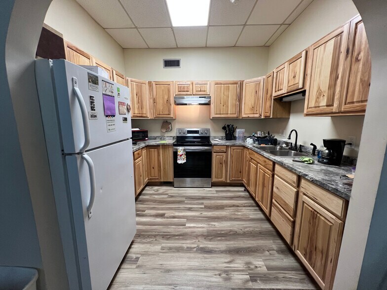 More Photos Of 451 Market St, Elmira Apartments For Sale