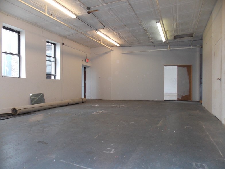 More Photos Of 122-126 18th St, Brooklyn Warehouse For Lease