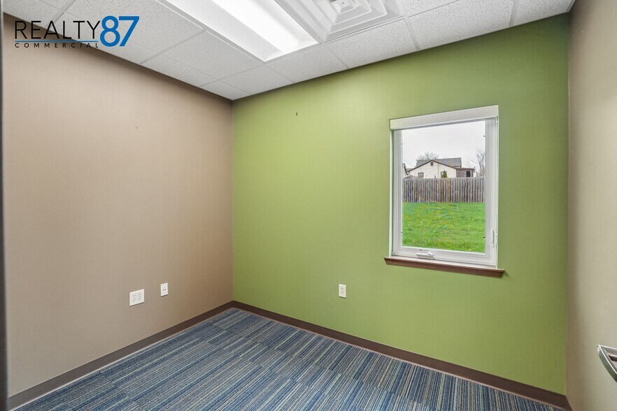 More Photos Of 131 Main St, Shellsburg Office For Sale