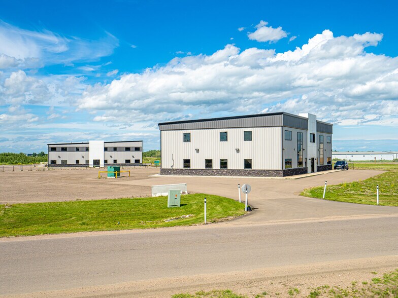More Photos Of 88 Auto rd, Lloydminster Office For Lease