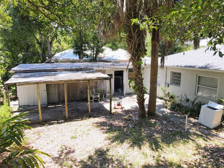 More Photos Of 1865 18th Ave, Vero Beach Multifamily For Sale