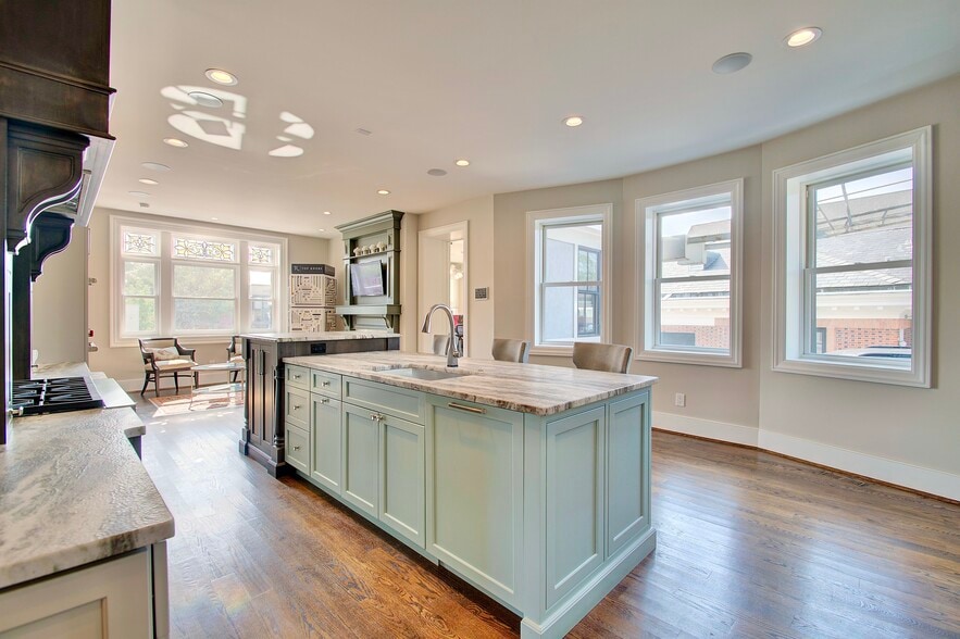 More Photos Of 33 N Fort Thomas Ave, Fort Thomas Office For Sale