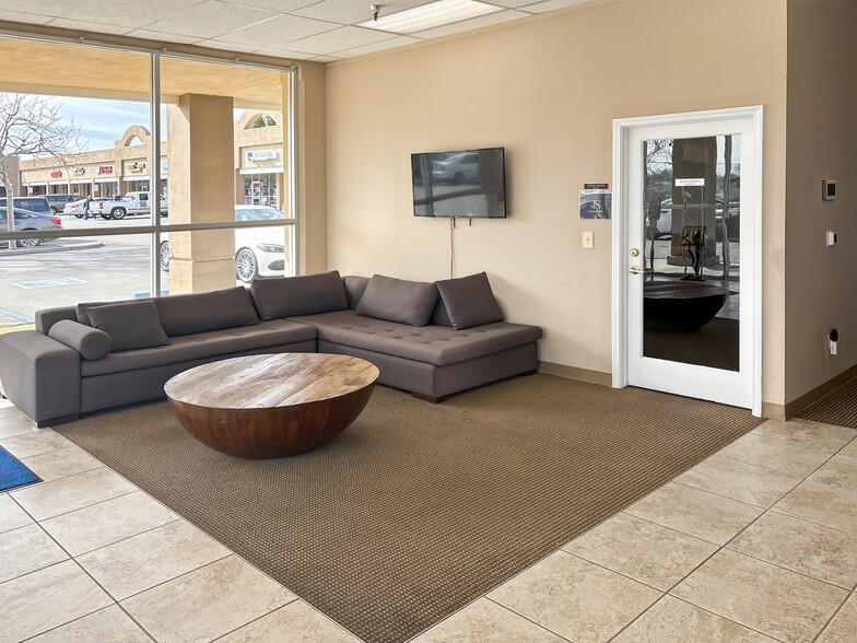 More Photos Of 2311 N Tracy Blvd, Tracy Coworking Space