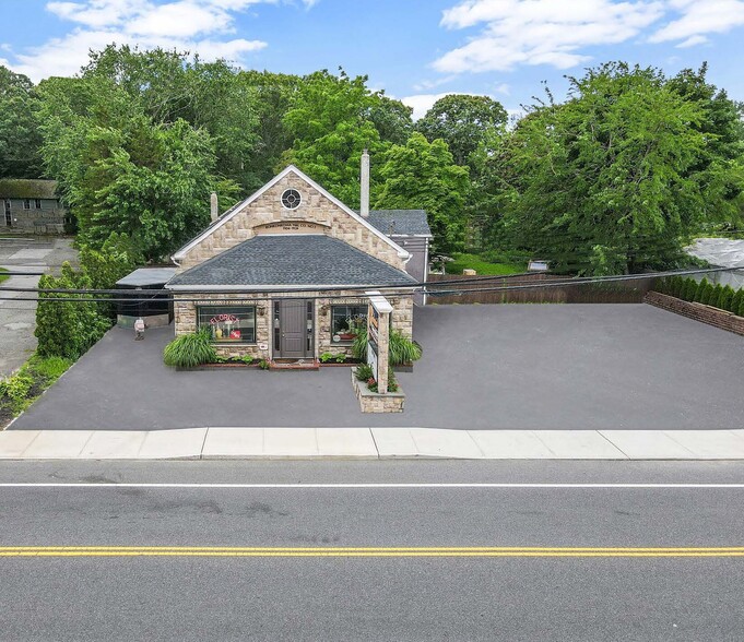 Primary Photo Of 304 Hawkins Ave, Ronkonkoma Storefront Retail Office For Sale