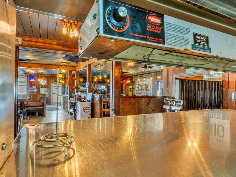 More Photos Of 780 US-101, Chinook Restaurant For Sale