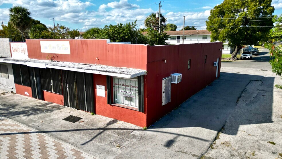 More Photos Of 1601 NW 6th St, Fort Lauderdale Flex For Sale