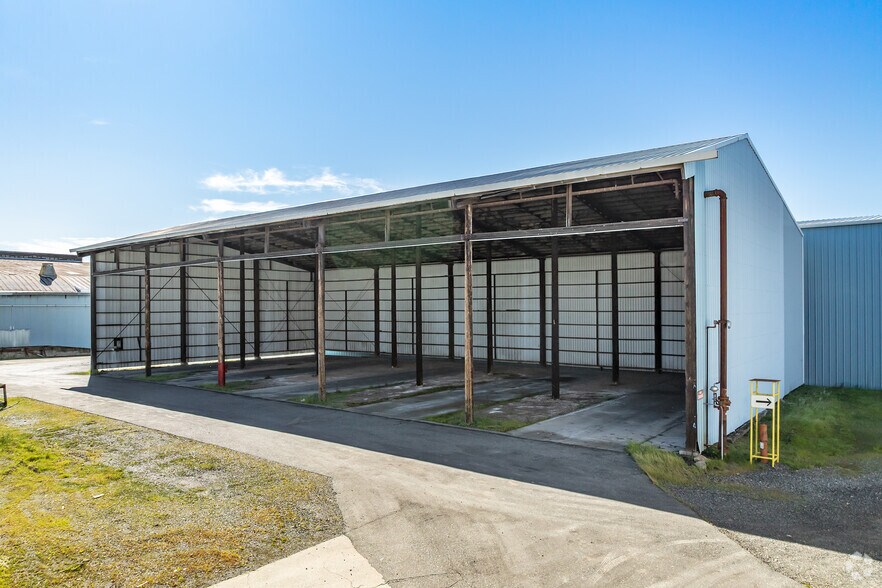 More Photos Of 1980 Kusel Rd, Oroville Manufacturing For Lease