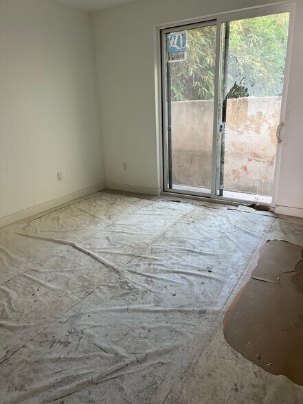 More Photos Of 13694 Erwin St, Van Nuys Apartments For Lease