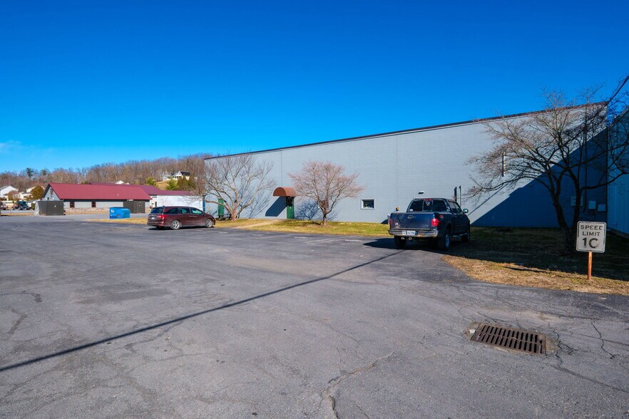 More Photos Of 213 Dry River Rd, Bridgewater Manufacturing For Lease