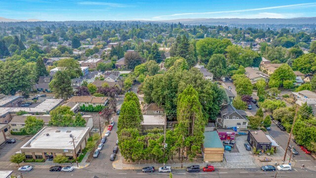 More Photos Of 2880 SE Stark St, Portland Land For Sale