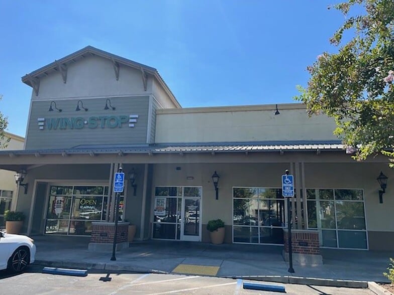 Primary Photo Of 2640 Reynolds Ranch Ln, Lodi Restaurant For Lease