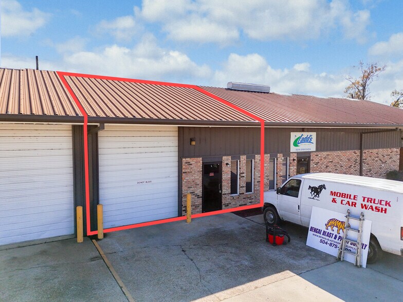 More Photos Of 8967 Castille Rd, Baton Rouge Warehouse For Lease